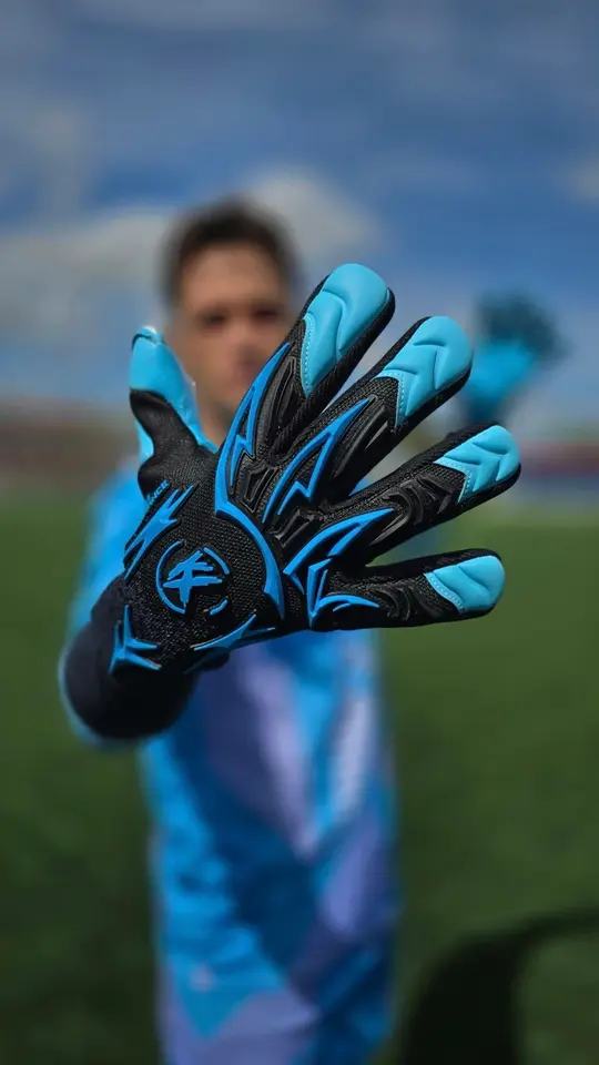 How to Measure Your Hand for Goalkeeper Gloves
