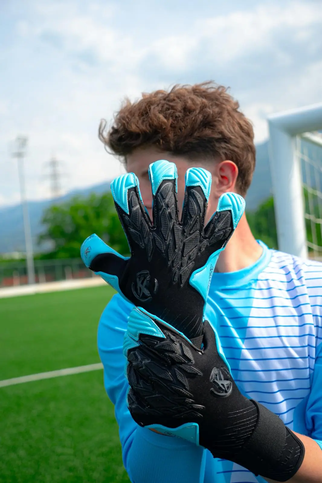 KX Crazy 'Aqua' Profesyonel Maç Eldiveni - SİYAH